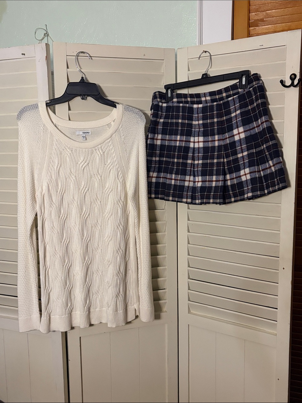 Two piece outfit including H&M plaid skort and Sonoma Sweater